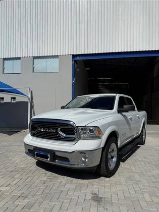 RAM 1500 5.7 V8 GASOLINA LIMITED CD 4X4 AUTOMÁTICO RAM 1500 5.7 V8 GASOLINA LIMITED CD 4X4 AUTOMÁTICO
